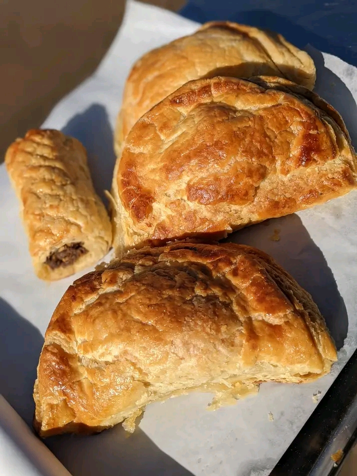 Meat puff pastry